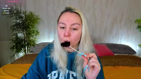 Debbie Mon Tue Fri Sun Sat GMT 3 1000am - 0400pm  online show from February 13, 2026, 6:15 pm