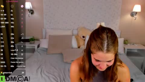 Jennifer online show from May 15, 2026, 11:45 pm