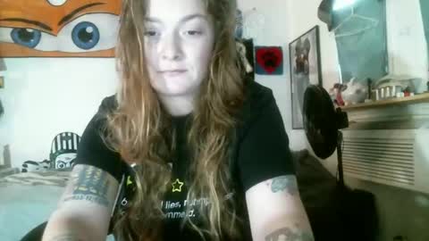 DEBBIE online show from November 28, 2025, 7:49 pm