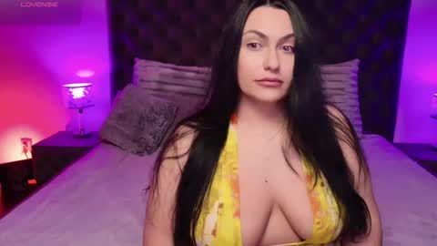 Snapshot of debinnyneanalover chatting on June 3, 2026, 9:34 am debinnyneanalover online show from June 3, 2026, 9:34 am