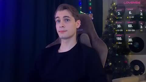 Snapshot of debugmee chatting on December 3, 2025, 6:06 pm Samuel online show from December 3, 2025, 6:06 pm