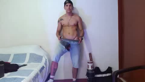 Santiago online show from February 1, 2025, 10:55 pm