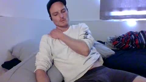 Dee4dayz online show from April 16, 2026, 3:24 pm