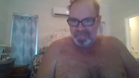 Snapshot of deepdiveme chatting on October 31, 2025, 7:37 pm deepdiveme online show from October 31, 2025, 7:37 pm