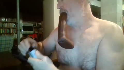 Snapshot of deepthroat227 chatting on February 10, 2025, 7:17 pm Deepthroat My Big Dildos online show from February 10, 2025, 7:17 pm