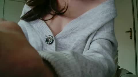 KamiDevi online show from February 2, 2026, 3:22 pm