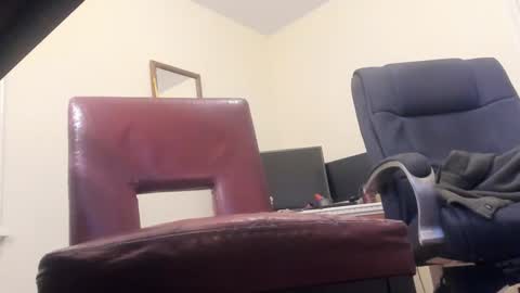 Snapshot of deeznutz343 chatting on December 7, 2024, 4:31 am Deez Nutz online show from December 7, 2024, 4:31 am