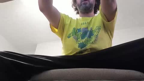 Snapshot of deeznutz343 chatting on February 17, 2025, 6:09 am Deez Nutz online show from February 17, 2025, 6:09 am