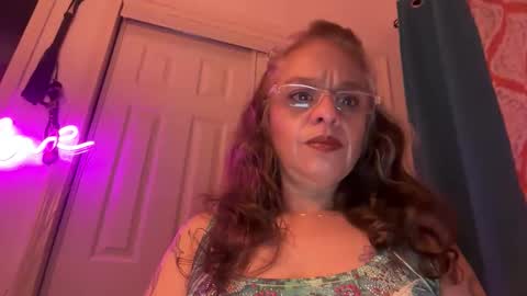 Tori online show from May 27, 2026, 1:57 am
