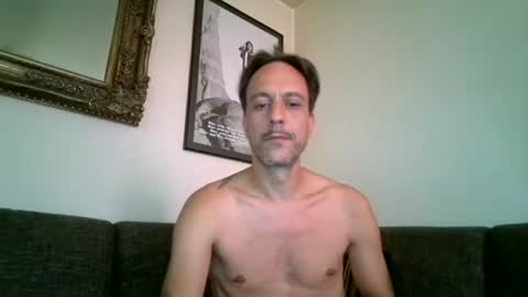 Snapshot of degrandis chatting on July 18, 2026, 1:59 pm Luka Magic online show from July 18, 2026, 1:59 pm