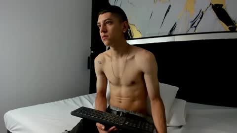 Snapshot of dei_v_48 chatting on March 7, 2025, 8:44 pm DEIVY online show from March 7, 2025, 8:44 pm