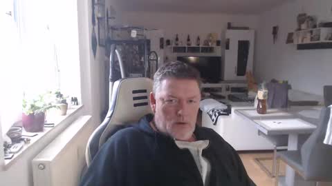 Snapshot of deinprinz2312 chatting on January 28, 2025, 8:25 am deinprinz2312 online show from January 28, 2025, 8:25 am