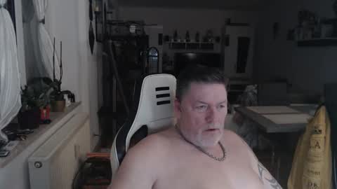 Snapshot of deinprinz2312 chatting on February 10, 2025, 5:03 am deinprinz2312 online show from February 10, 2025, 5:03 am