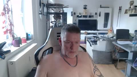 deinprinz2312 online show from March 21, 2026, 12:10 pm