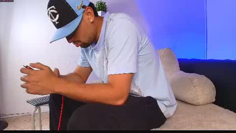  DEIVY  online show from July 6, 2026, 2:41 am