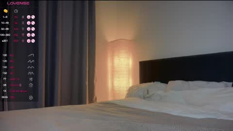 Snapshot of delannaspritz chatting on April 29, 2026, 7:42 pm Lana online show from April 29, 2026, 7:42 pm