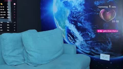 Snapshot of delessandro_world chatting on October 22, 2025, 2:34 am Delessandro online show from October 22, 2025, 2:34 am