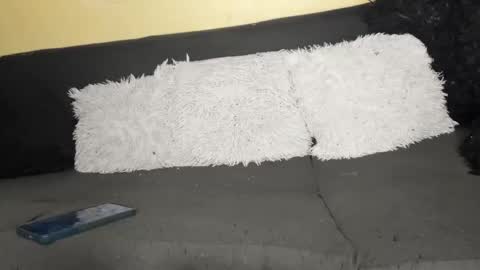 deli_la online show from March 16, 2026, 5:44 am