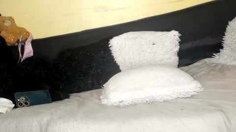 deli_la online show from March 31, 2026, 10:54 pm