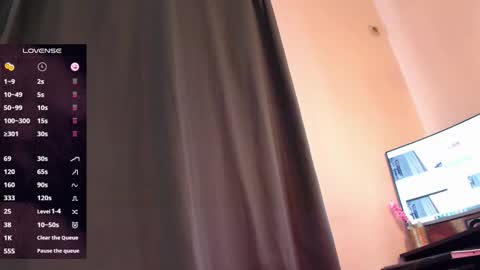 Nicole online show from March 16, 2026, 9:35 am