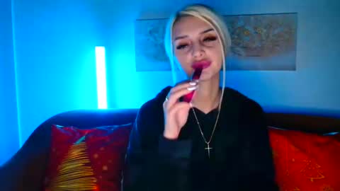 Snapshot of deliciaalove chatting on December 16, 2024, 7:54 pm deliciaalove online show from December 16, 2024, 7:54 pm