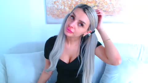 Snapshot of deliciaalove chatting on March 3, 2025, 11:35 pm deliciaalove online show from March 3, 2025, 11:35 pm