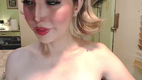 Mercedes online show from May 23, 2026, 1:44 am