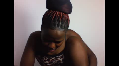 EVAH online show from February 20, 2026, 11:54 am