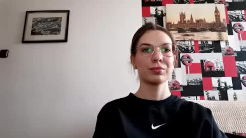 Aurora online show from January 16, 2025, 10:42 am