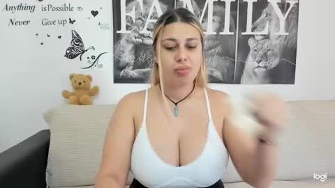 Snapshot of delightfulannemistress chatting on December 15, 2024, 10:07 am delightfulannemistress online show from December 15, 2024, 10:07 am