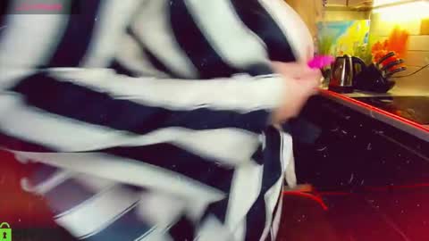 Snapshot of delinnia chatting on February 10, 2026, 10:08 am Margo online show from February 10, 2026, 10:08 am