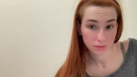 Snapshot of deliverysmile chatting on February 17, 2025, 2:42 am Delivery online show from February 17, 2025, 2:42 am