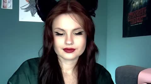 dellacrush_ online show from February 20, 2025, 11:09 am