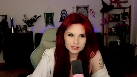 dellacrush_ online show from February 7, 2026, 6:55 pm