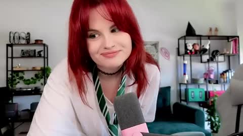 Snapshot of dellacrush_ chatting on May 14, 2026, 12:12 pm dellacrush_ online show from May 14, 2026, 12:12 pm