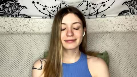 Sia online show from May 27, 2026, 8:22 am