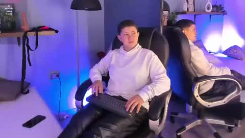 Snapshot of deluca_vega chatting on July 10, 2026, 12:30 pm Deluca Vega online show from July 10, 2026, 12:30 pm