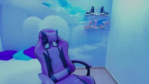 DEMI online show from November 18, 2025, 12:20 pm