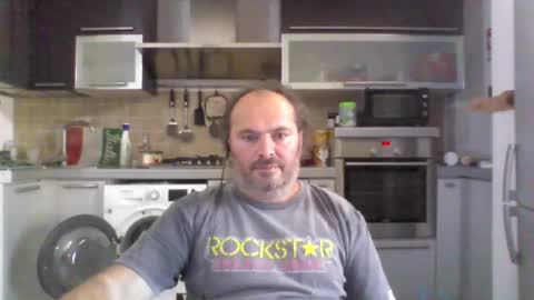 Snapshot of demon52 chatting on November 18, 2025, 2:43 pm DEMON52 online show from November 18, 2025, 2:43 pm