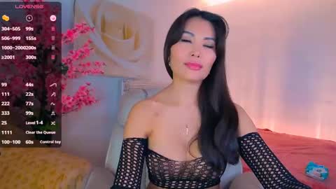 Lana online show from May 30, 2026, 5:04 am