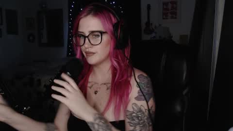 Snapshot of demongf chatting on February 14, 2025, 2:18 am Demoness Mina online show from February 14, 2025, 2:18 am