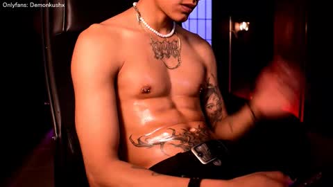 Snapshot of demonkush_ chatting on March 21, 2026, 11:04 am DemonKush online show from March 21, 2026, 11:04 am