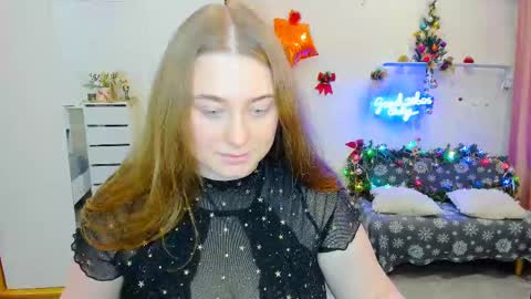 Sophie online show from December 3, 2024, 6:15 am