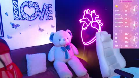 Snapshot of demyanderson_ chatting on December 18, 2024, 9:18 pm Demy online show from December 18, 2024, 9:18 pm