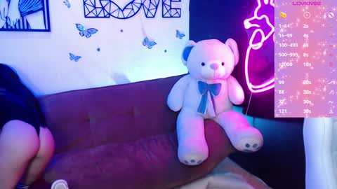 Snapshot of demyanderson_ chatting on February 8, 2025, 9:25 pm Demy online show from February 8, 2025, 9:25 pm