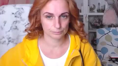 Snapshot of denhiey_here chatting on October 9, 2025, 12:47 pm denhiey online show from October 9, 2025, 12:47 pm