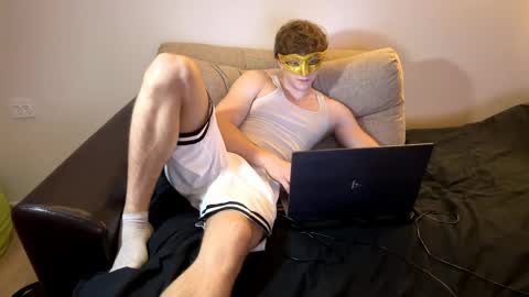 Deni online show from May 29, 2026, 9:02 pm