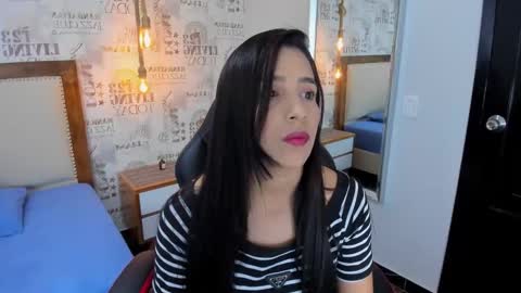 D E N I S  online show from October 28, 2025, 12:52 pm