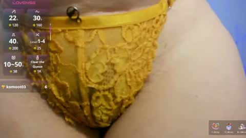 Snapshot of denise_babe_ chatting on July 15, 2026, 3:28 pm Laura online show from July 15, 2026, 3:28 pm