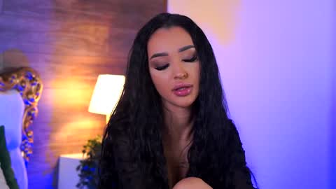 denisedevilles online show from December 7, 2024, 6:54 am